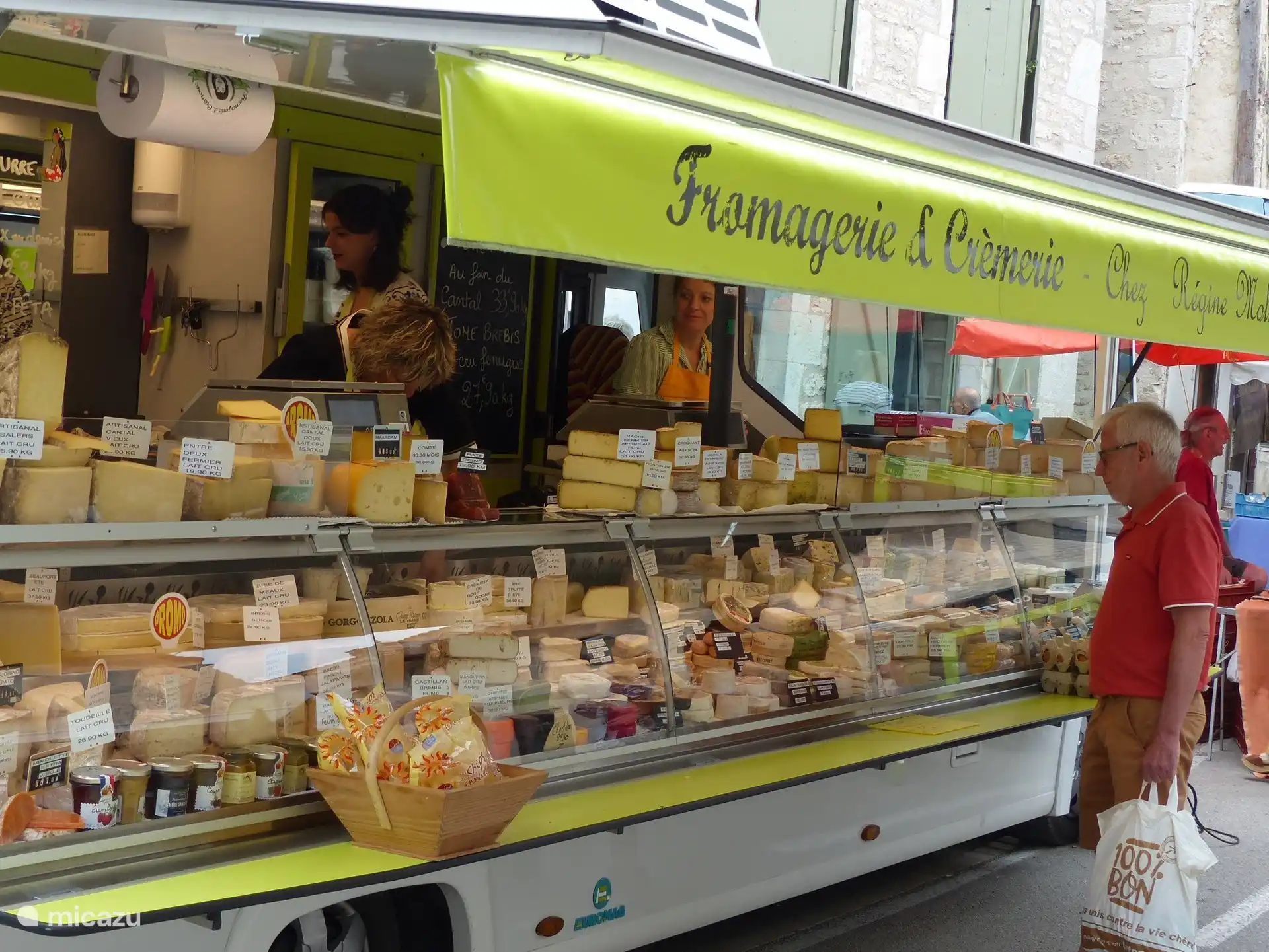 mercado Montcuq