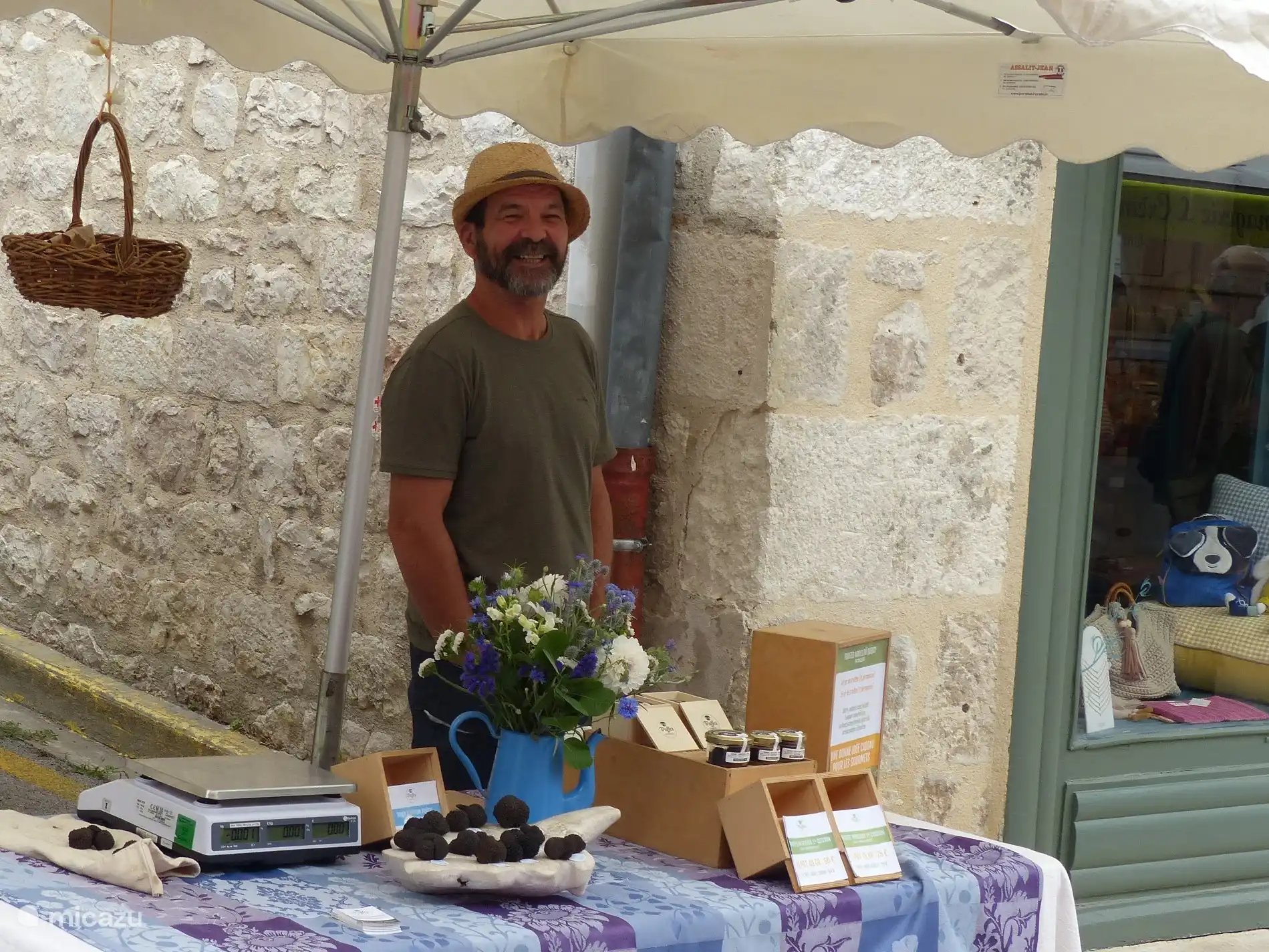 Mercado de trufas de verano Montcuq