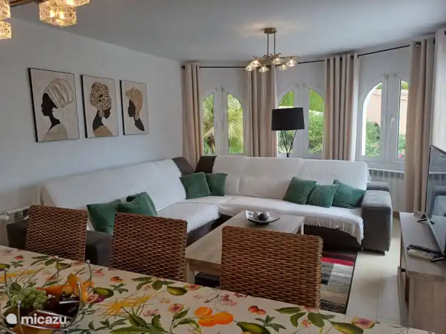 Retour au début! Villa Perla del Mar 2 à 8 p | Espagne, Costa Blanca, Benissa - villa grand salon lumineux à l’étage intermédiaire