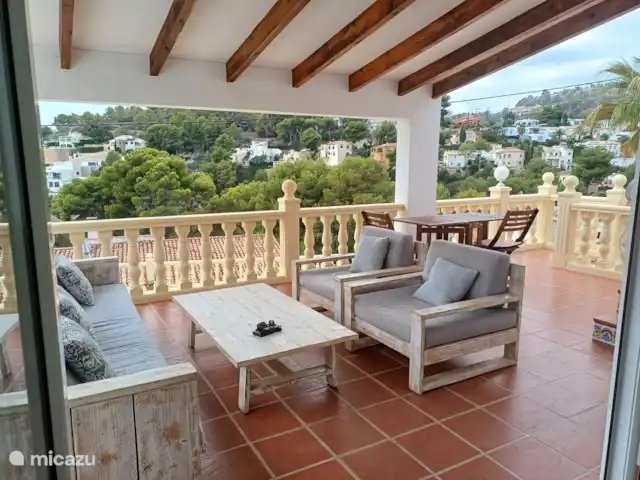 Retour au début! Villa Perla del Mar 2 à 8 p | Espagne, Costa Blanca, Benissa - villa Grande terrasse au milieu de l’étage avec vue dégagée sur les montagnes et la mer