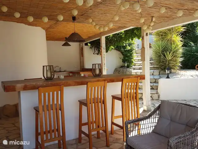 Retour au début! Villa Perla del Mar 2 à 8 p | Espagne, Costa Blanca, Benissa - villa joli coin salon avec barbecue et cuisine extérieure