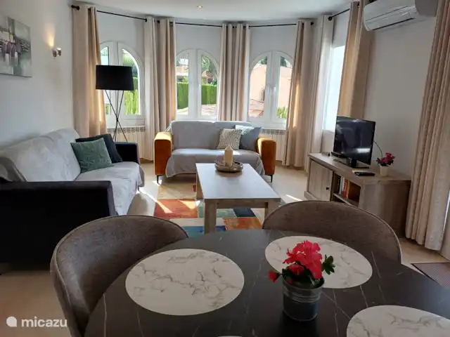 Retour au début! Villa Perla del Mar 2 à 8 p | Espagne, Costa Blanca, Benissa - villa salon à l’étage
