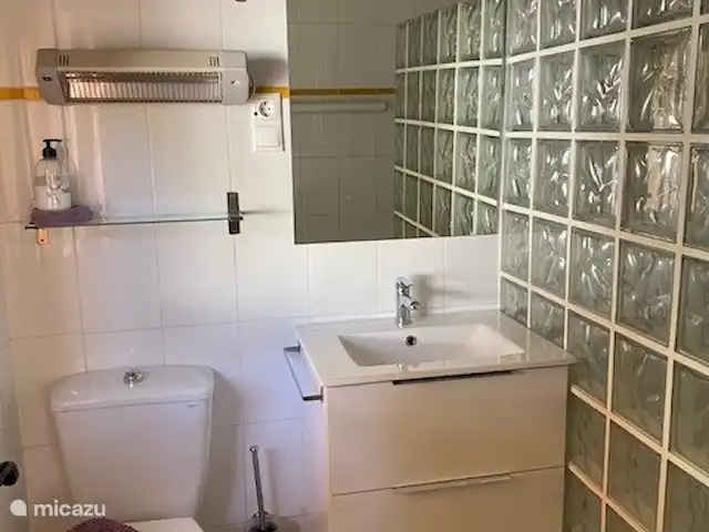 Casa Bouddha | Espagne, Costa Blanca, La Marina - maison de vacances 3ème salle de bain avec douche spacieuse à l'italienne