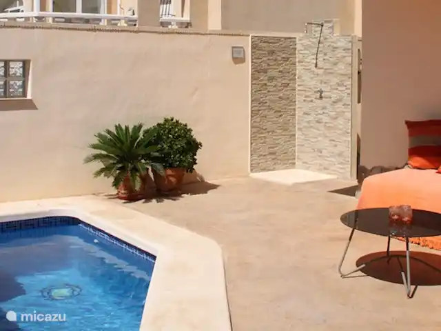 Casa Bouddha | Espagne, Costa Blanca, La Marina - maison de vacances douche extérieure