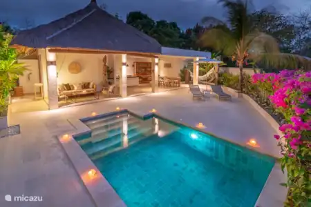 Villa Pasir Putih in Tumbu Bali huren Micazu Villa Pasir Putih in Tumbu Bali huren Micazu