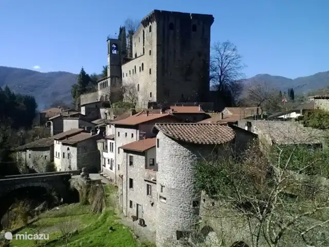 Casa-Toscana huren in Italië, Toscane, Marina Di Massa - appartement Kasteel van Verrucola (20 km)
