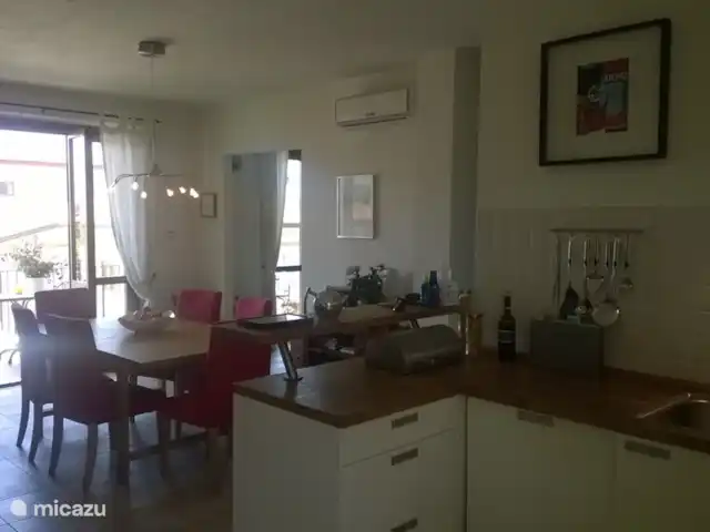 Casa-Toscana huren in Italië, Toscane, Marina Di Massa - appartement Zicht vanuit de keuken op het terras