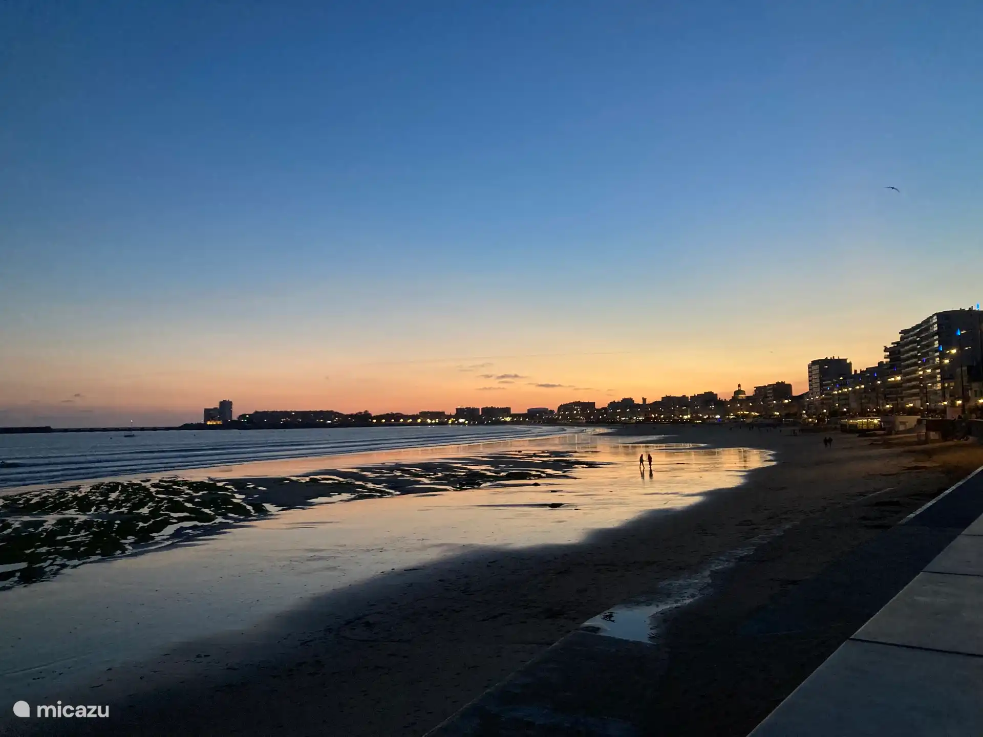 El bulevar está a 5 km de nuestra casa y en bicicleta son 20-25 minutos! 
¡Nunca hay problemas de aparcamiento con nuestras bicicletas!