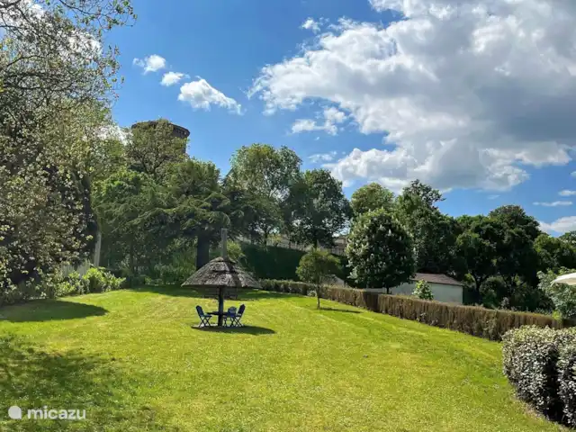 Résidence des Gouverneurs Lot et Garonne | France, Lot-et-Garonne, Monclar d'Agenais - manoir / château Bain de soleil