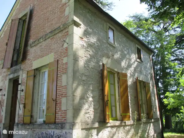 Résidence des Gouverneurs Lot et Garonne | France, Lot-et-Garonne, Monclar d'Agenais - manoir / château .