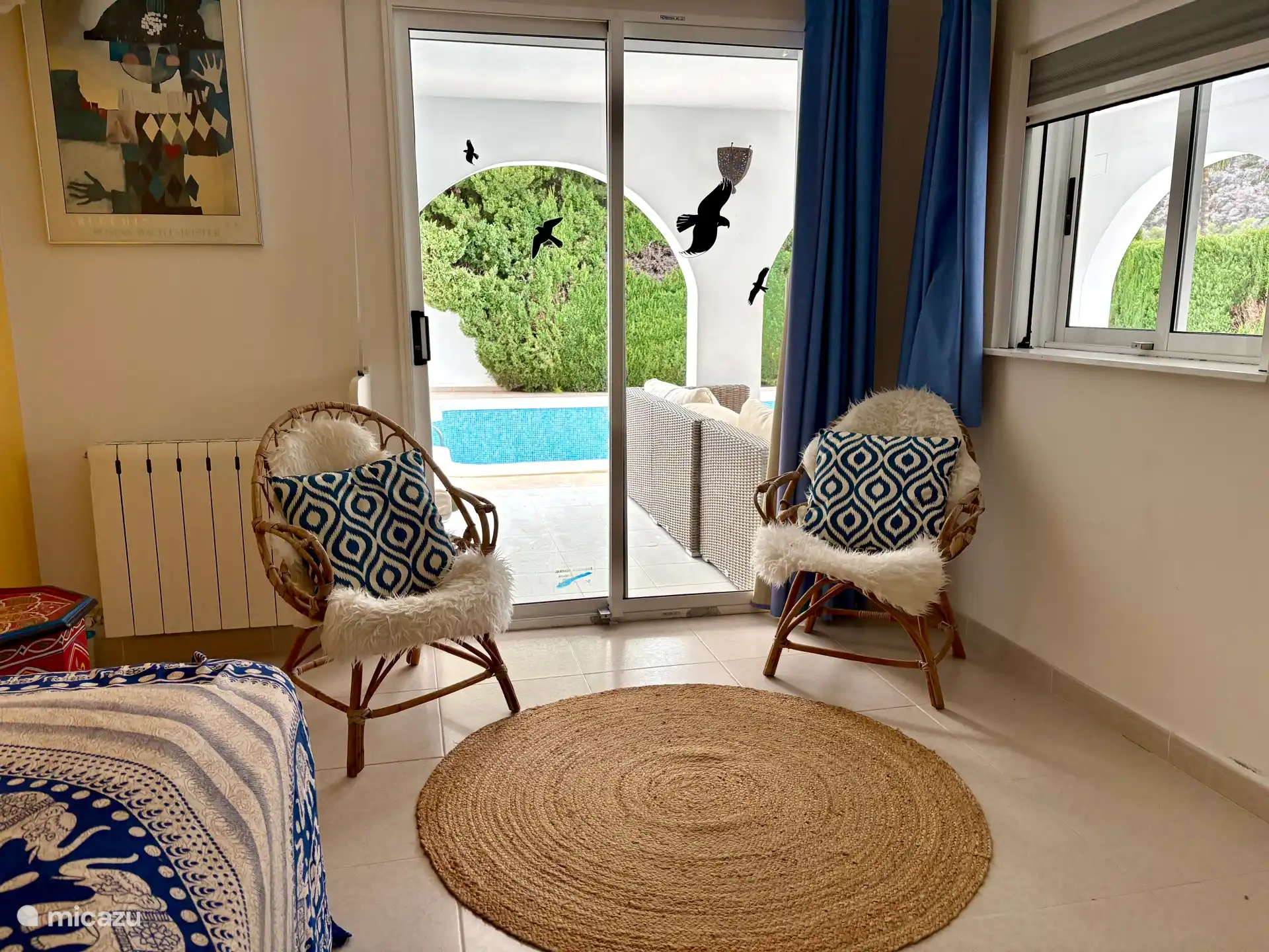 Kinderkamer op zwembadniveau . 1 persoonsbed metextra onderschuifbed . 
Tevens kinderbedjes aanwezig .  