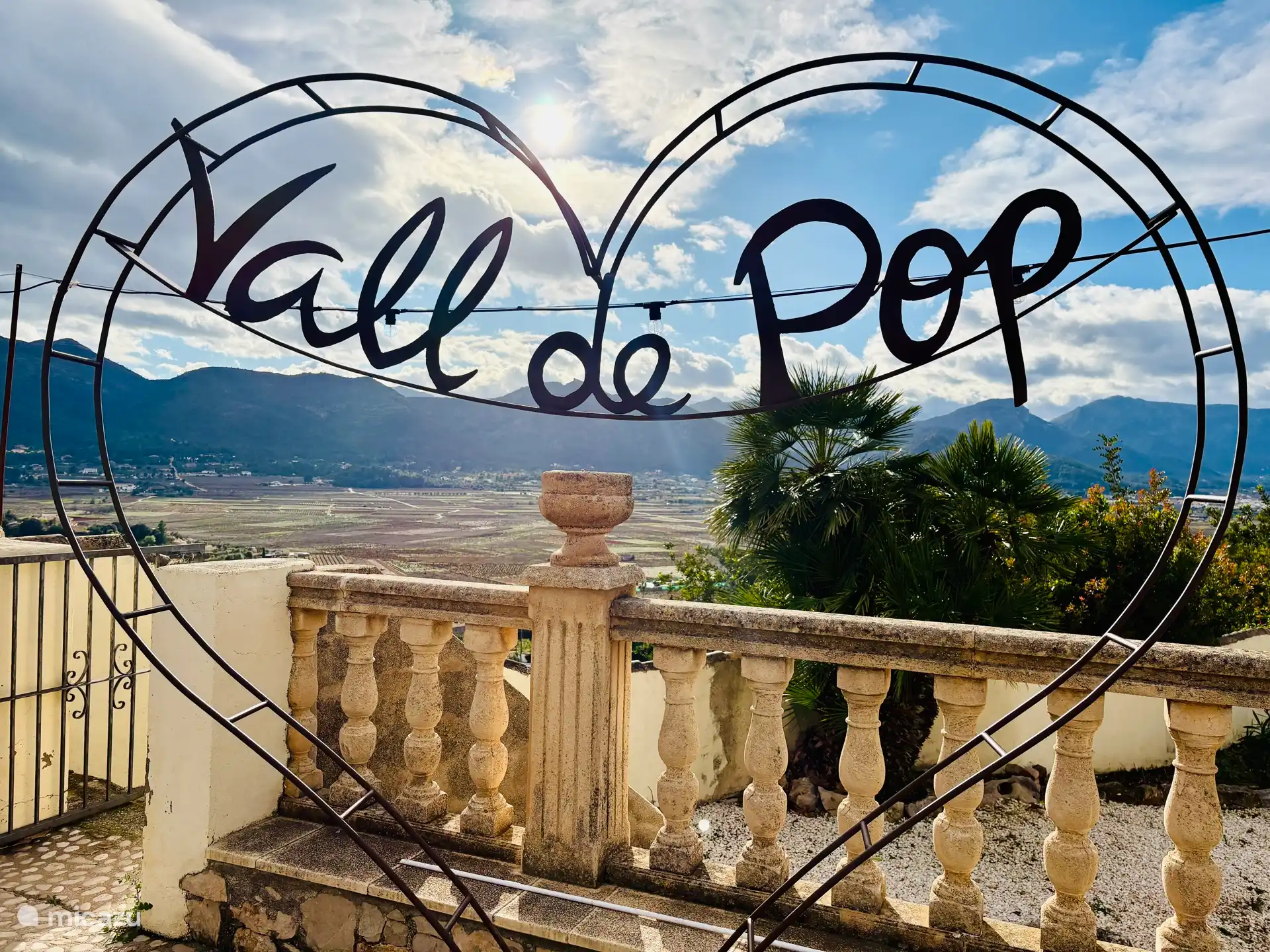 Leuk restaurant in de Vall de Pop bij Lliber . 
Mooie route via Gato de Gorgos . 