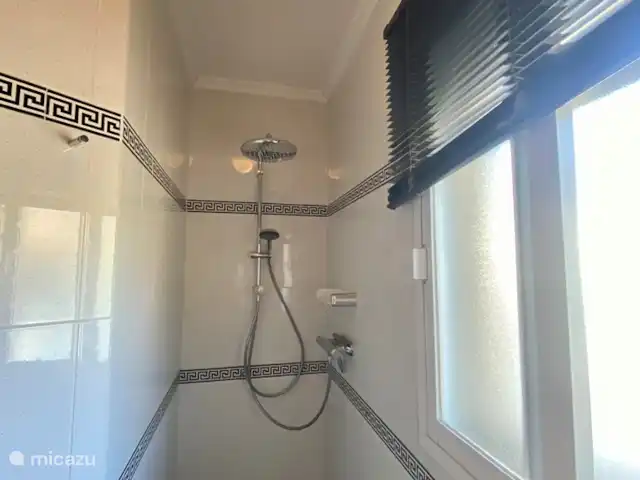 Location de Vacances Espagne, Costa Blanca, Moraira, villa - Casa Lucia Douche à l'italienne chambre parentale