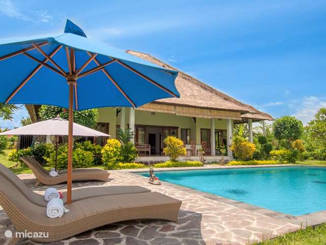 Holiday home in Indonesia, Bali – villa Absolute Beach Front Villa