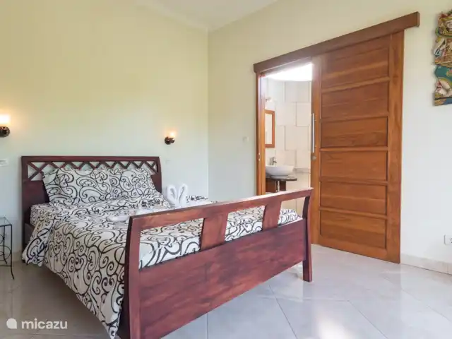 Location de Vacances Indonésie, Bali, Lovina, villa - Villa absolue face à la plage Chambre avec lit double