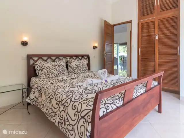 Location de Vacances Indonésie, Bali, Lovina, villa - Villa absolue face à la plage Chambre avec lit double