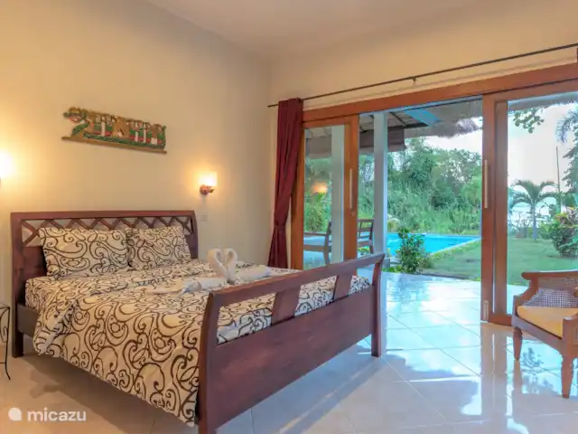 Location de Vacances Indonésie, Bali, Lovina, villa - Villa absolue face à la plage Chambre avec lit double