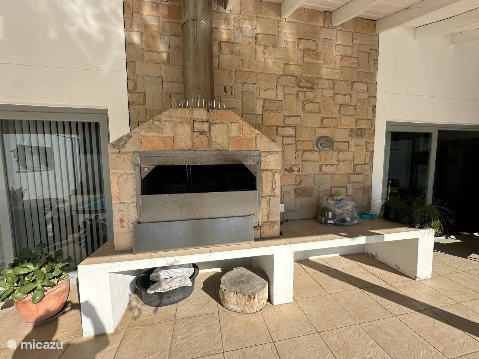 Lovely braai outside by the pool and terrace.