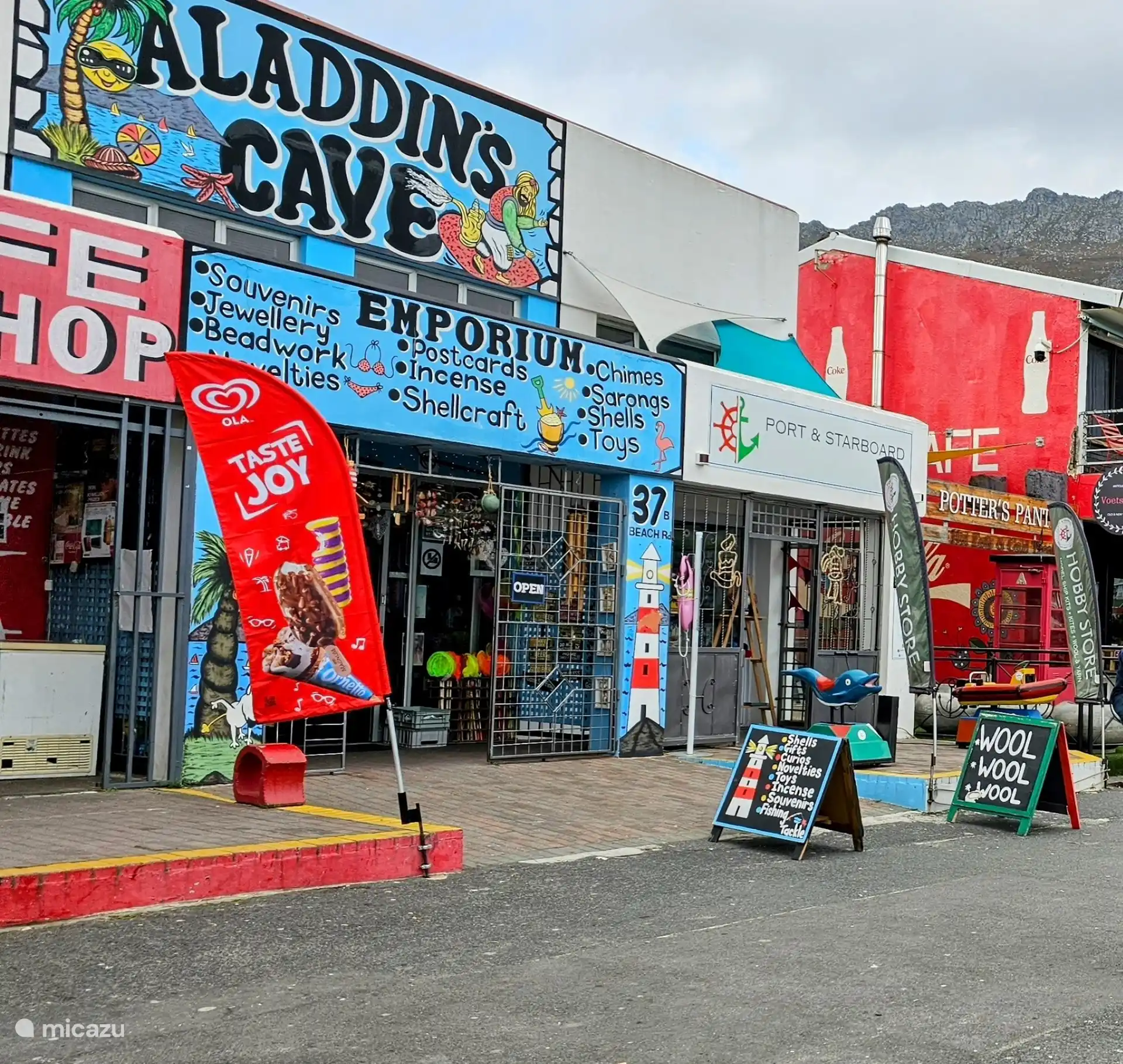 Souvenir shop in Gordon's Bay with nice stuff.