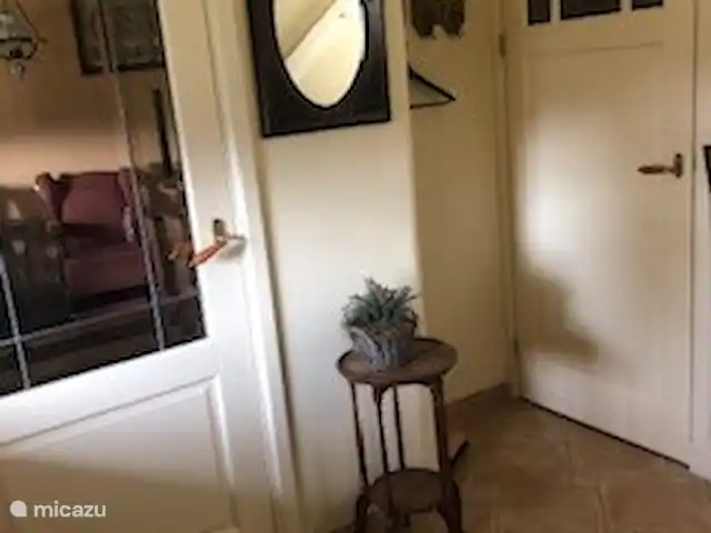 Location de Vacances Pays-Bas, Drenthe, Benneveld, appartement - Appartement de vacances 'Sous le tilleul' Et maintenant, entrons à l’intérieur. Du hall, vous avez accès à la cuisine.