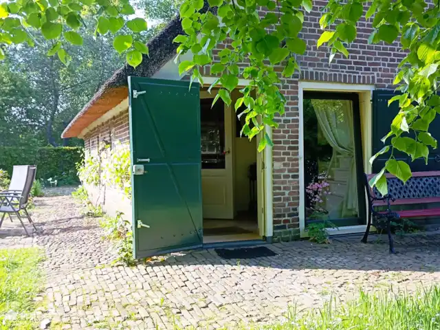 Location de Vacances Pays-Bas, Drenthe, Benneveld, appartement - Appartement de vacances 'Sous le tilleul' L’appartement a sa propre porte d’entrée.