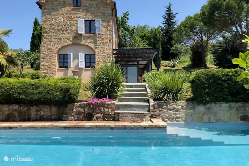Ferienhaus Casa Claire in Sant'Angelo (Pontano), Marken, Italien mieten? Micazu Ferienhaus Casa Claire in Sant'Angelo (Pontano), Marken, Italien mieten? Micazu