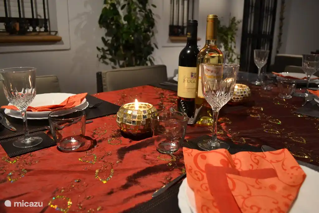 Abendessen bei Kerzenlicht