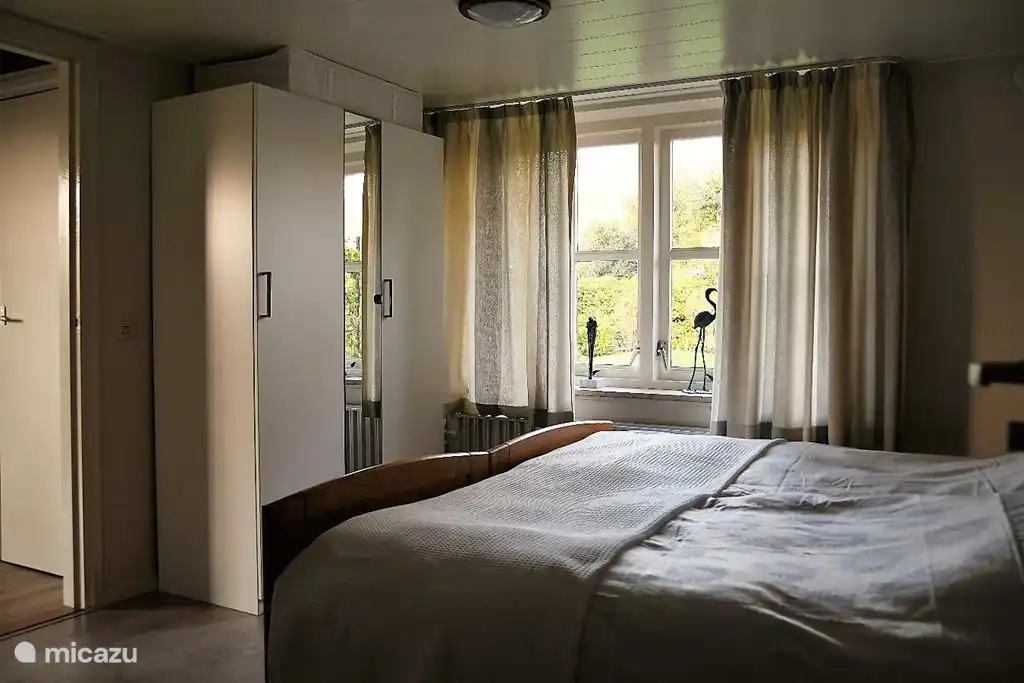 Das neu renovierte Schlafzimmer.