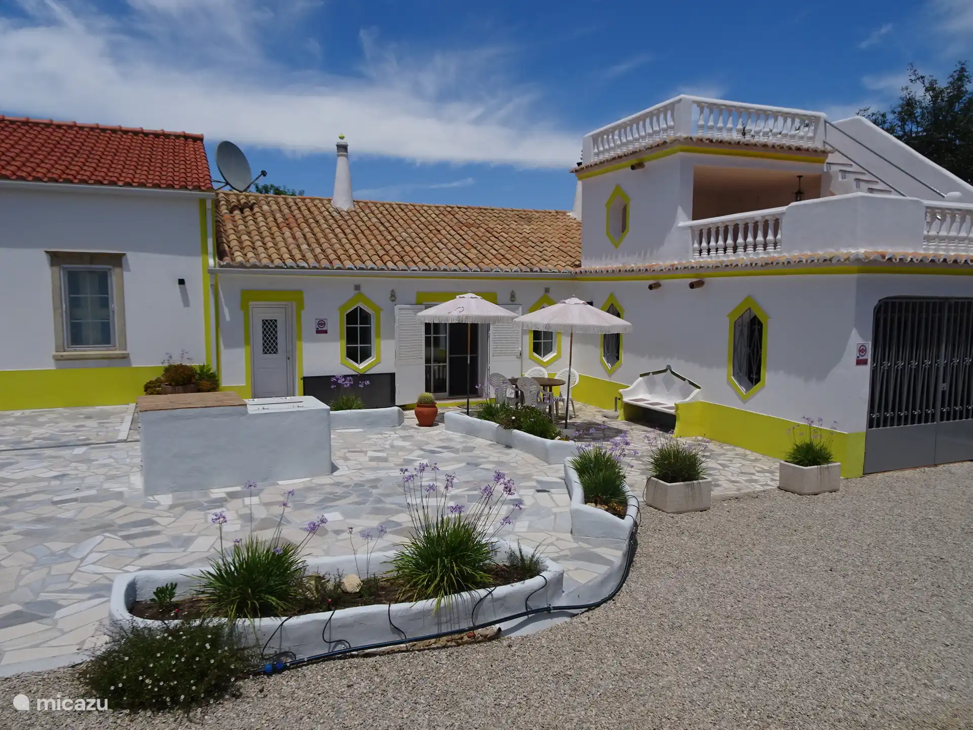 Ferienhaus mit Dachterrassen, von denen aus die Aussicht schön ist