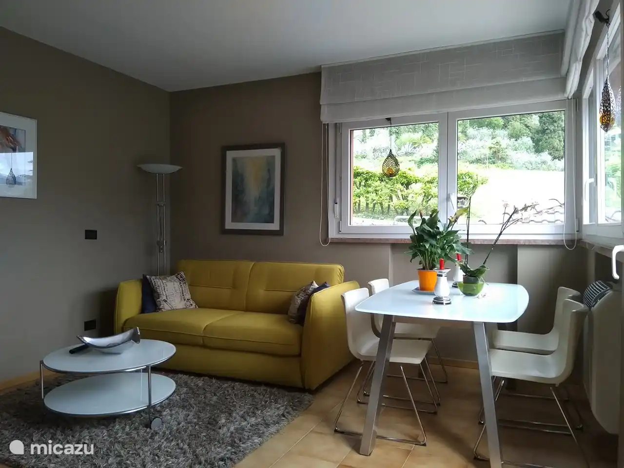 Nouveau canapé-lit, facile à ouvrir et super confortable.