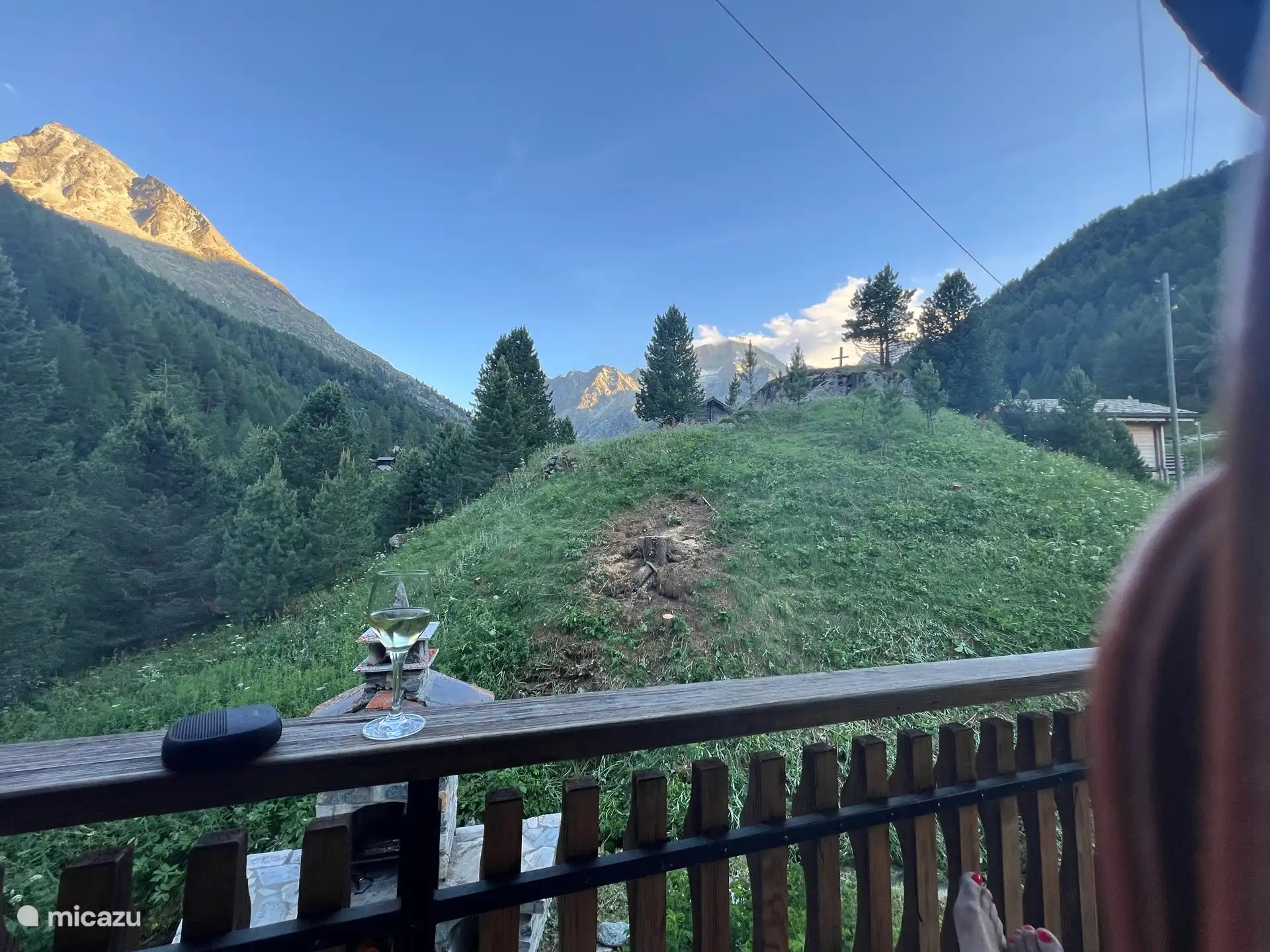 Uitzicht vanaf het balcon 
 op het zuiden 