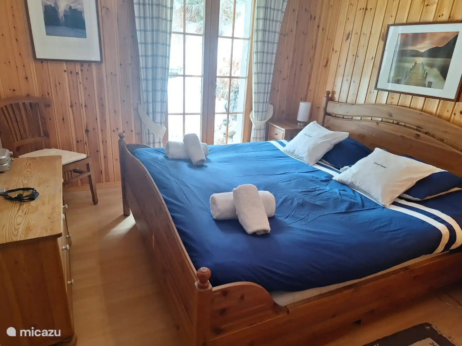 Masterbedroom met Kingsize bed met 2 aparte matrassen.