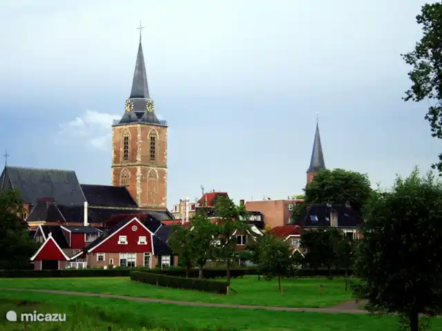 Chalet Oslo huren in Nederland, Gelderland, Winterswijk - vakantiehuis Dit is boomgaard scholtenbrug : MONDRIAAN waar het allemaal begon. Piet Mondriaan woonde van zijn 8e tot zijn 20e jaar  aan de Zonnebrink 4. Daar raakte hij in de ban van het tekenen en schilderen. Het oude woonhuis is nu een interactief museum over zijn leven. Zeer de moeite waard om heen te gaan!