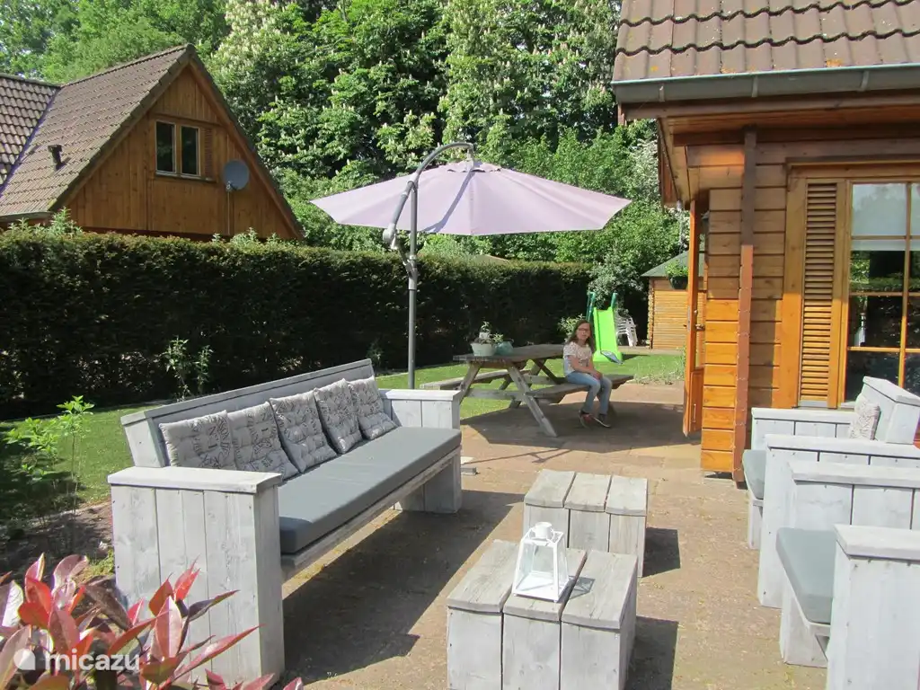 Sehen Sie sich selbst in diesem schönen Garten sitzen?