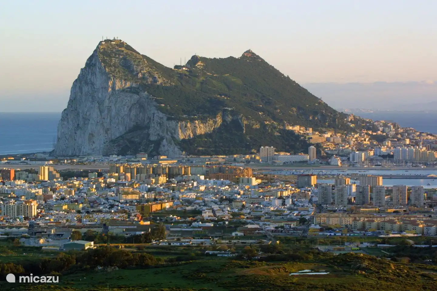 Gibraltar. N'oubliez pas d'apporter votre passeport !