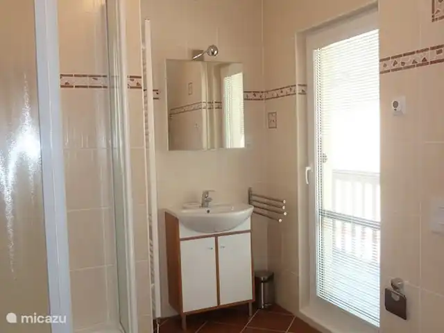 Vakantievilla Lipno huren in Tsjechië, Zuid-Bohemen, Lipno nad Vltavou - vakantiehuis badkamer 2 boven