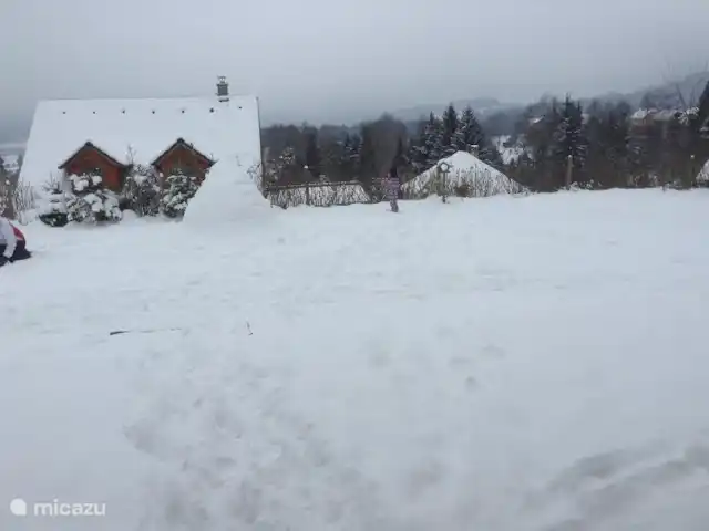 Vakantievilla Lipno huren in Tsjechië, Zuid-Bohemen, Lipno nad Vltavou - vakantiehuis Uitzicht op een sneeuwdag vanuit woonkamer