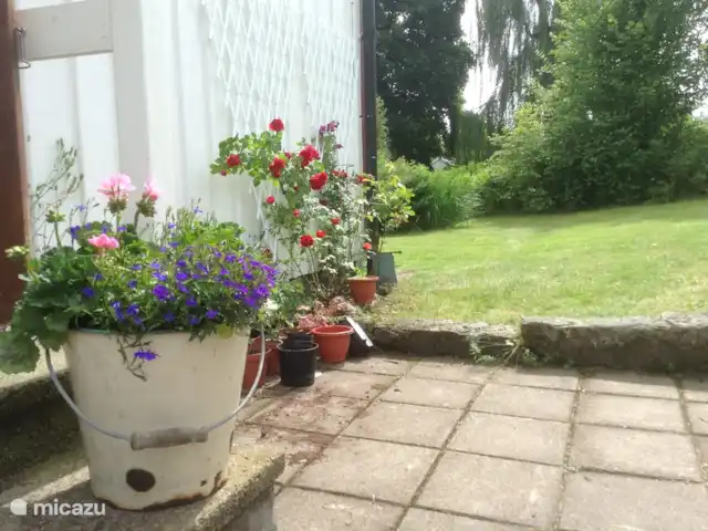 La casa Blanca en Suecia, Västergötland, Vegby - casa vacacional Casa trasera.