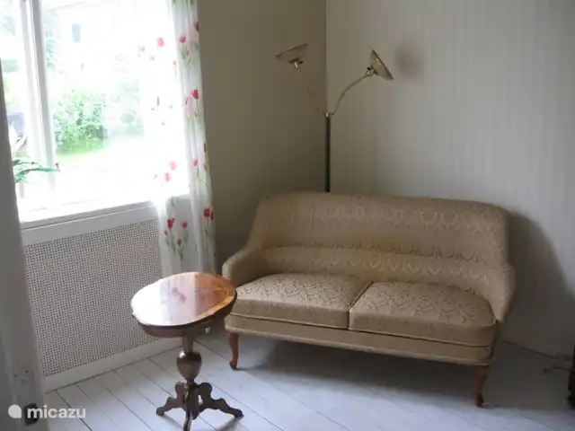 La casa Blanca en Suecia, Västergötland, Vegby - casa vacacional Pequeña habitación en la planta baja.