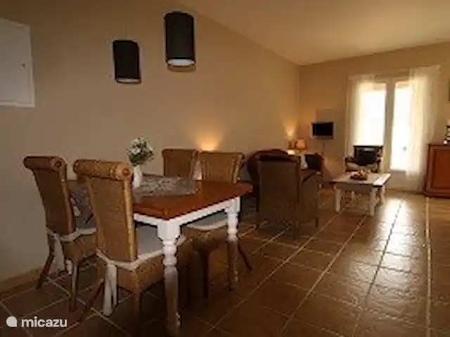 Pierre de Jourdan Domaine | France, Ardèche, Grospierres - villa Chambre d'hôtes.