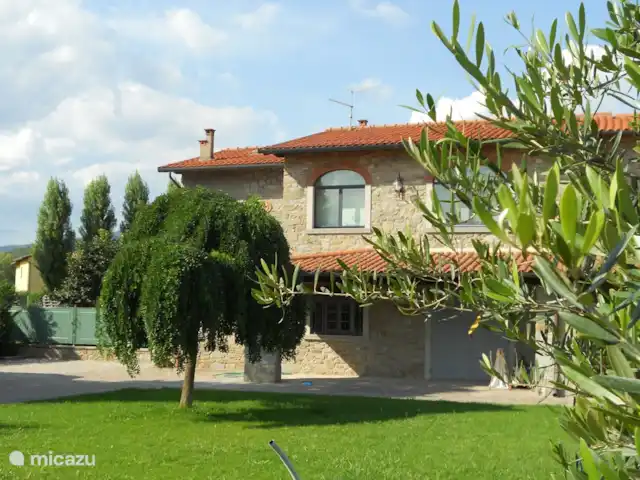 Antico Podere huren in Italië, Toscane, Castiglion Fiorentino - vakantiehuis Het huis beschikt over een fraai aangelegde en goed onderhouden tuin.