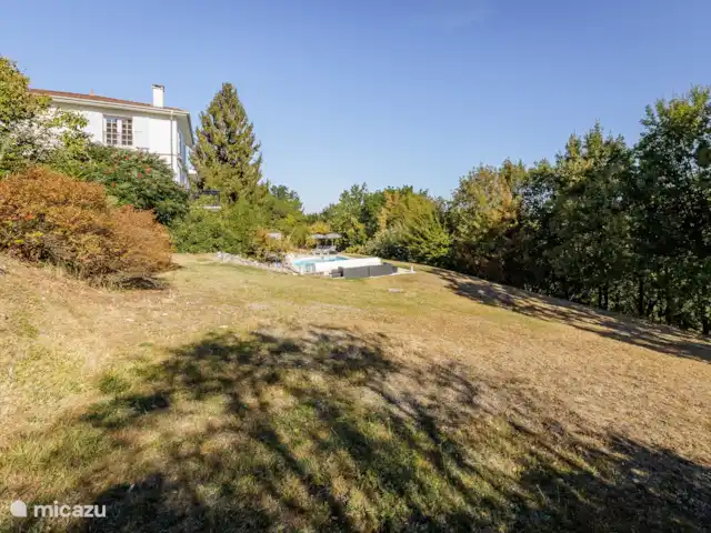 Rocaille | France, Lot-et-Garonne, Pujols - villa Le jardin