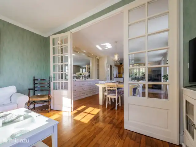 Rocaille | France, Lot-et-Garonne, Pujols - villa Salon