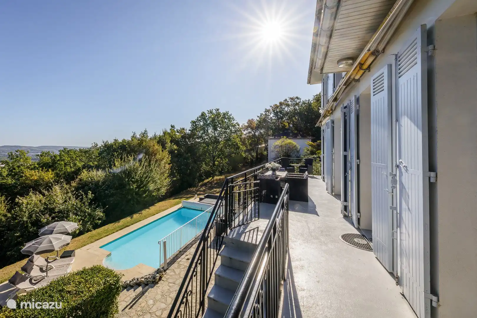 Private pool and terrace