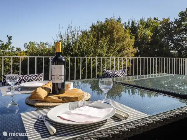 Rocaille | France, Lot-et-Garonne, Pujols - villa La terrasse