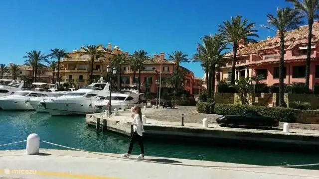 Der schönen Hafen von Sotogrande