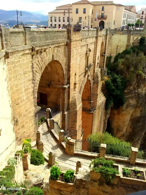 Ronda, das größte „weiße“ Dorf mit seinen berühmten Brücken