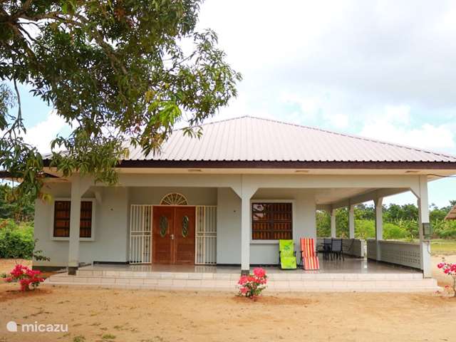 Casa vacacional Suriname, Saramacca, Arroyo del Tigre - casa vacacional Rosa