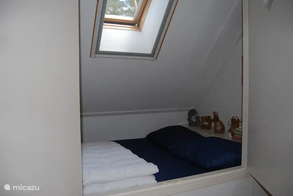 Bettgestell ist ein schönes Bett für die Kinder