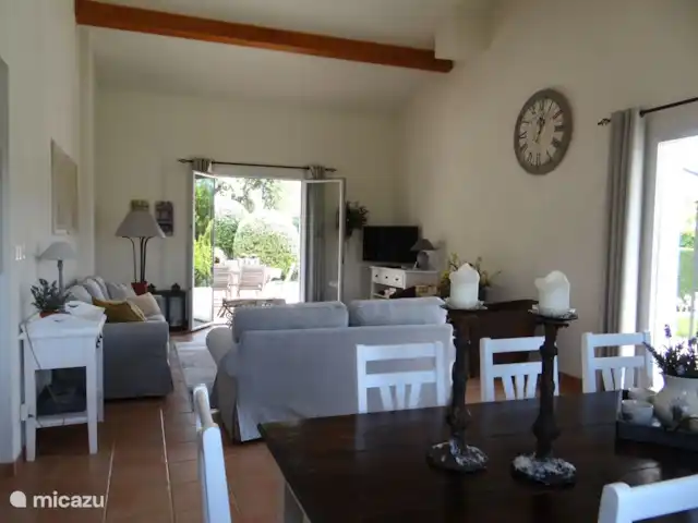 Villa 'El pequeño paraíso' en Francia, Var, Nans-les-Pins - villa Sala de estar
